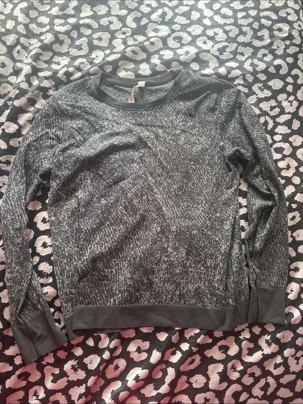 lululemon athletica Black Heathered Long Sleeve Top